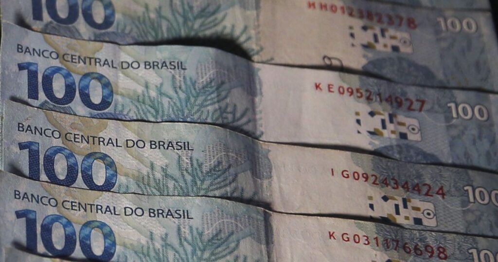 ipca:-inflacao-fecha-2025-em-4,26%-e-fica-dentro-do-teto-da-meta