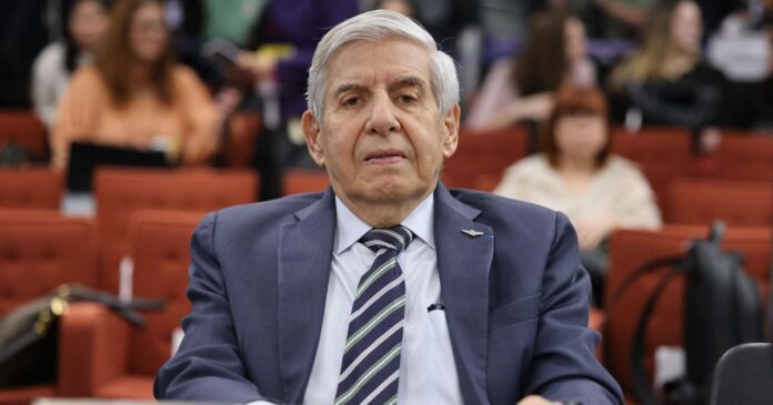 comissao-de-etica-da-presidencia-instaura-processo-contra-augusto-heleno