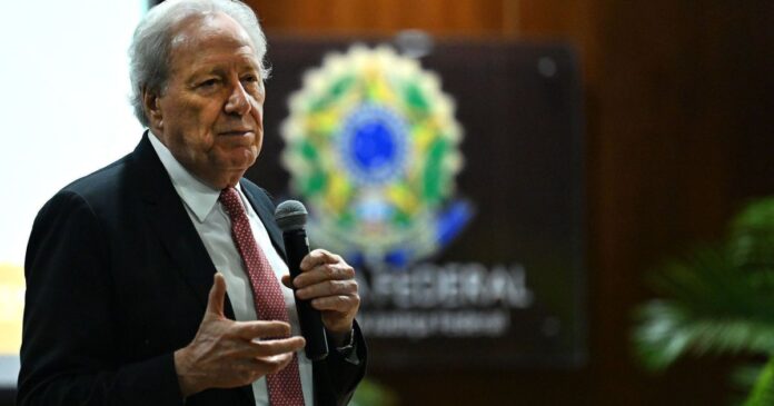 autoridades-repercutem-saida-de-lewandowski;-veja