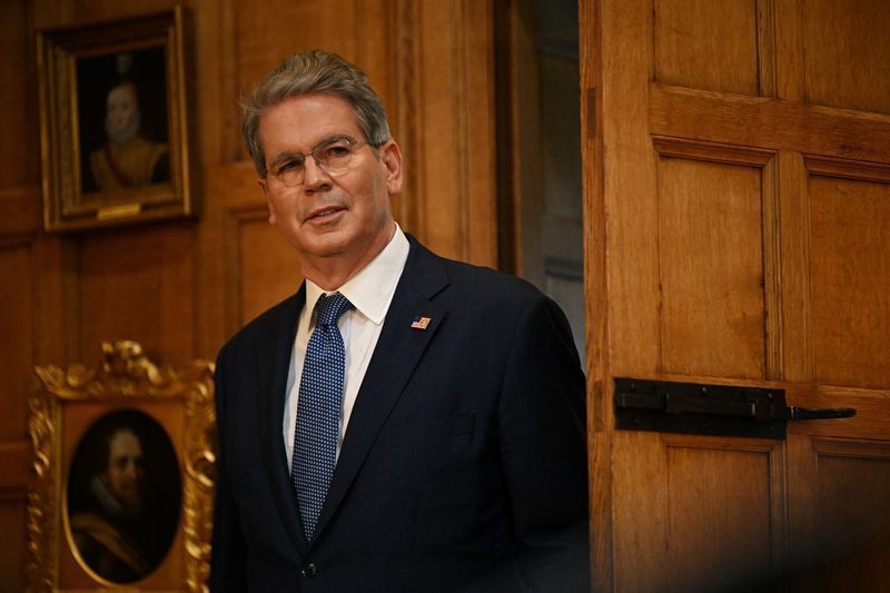 bessent:-eua-podem-retirar-mais-sancoes-contra-venezuela-na-proxima-semana