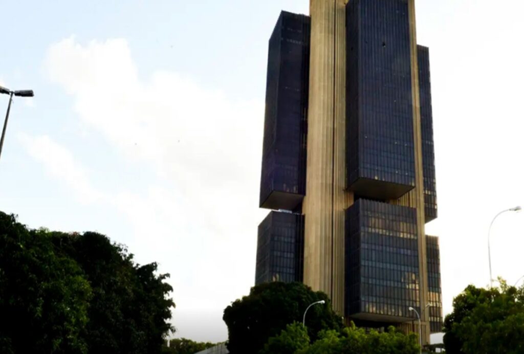 focus:-mercado-reduz-projecao-da-inflacao-de-2026-para-4,05%