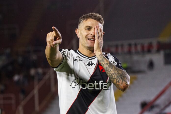 diretor-do-vasco-fala-sobre-possivel-transferencia-de-vegetti;-confira