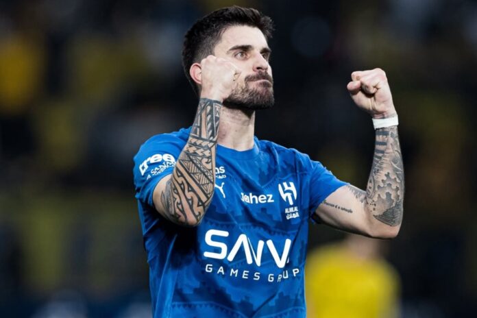 al-hilal-vence-al-nassr-de-virada-dispara-na-lideranca-do-sauditao