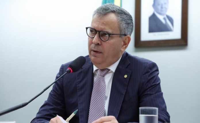 felix-mendonca-jr.-diz-que-investigacoes-da-pf-causam-“prejuizos-politicos”