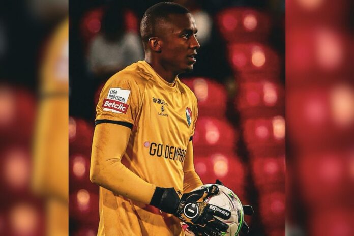 reforco-do-flamengo,-andrew-desembarca-no-rj-para-assinar-contrato