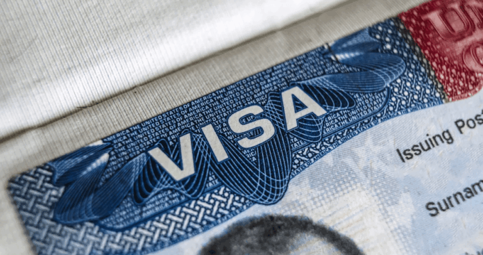 veja-quais-vistos-serao-afetados-pela-pausa-de-processamento-dos-eua
