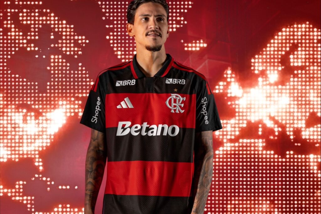 flamengo-revela-novo-uniforme-para-2026;-vejas-fotos