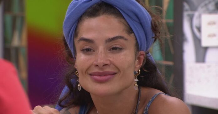 bbb-26:-saiba-por-que-aline-campos-usa-lencos-na-cabeca-diariamente