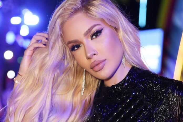 karoline-lima-surpreende-com-fotos-dela-de-12-anos-atras