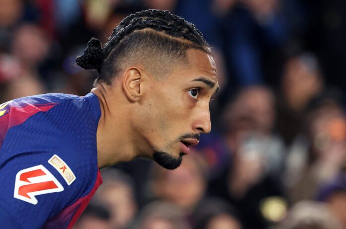 raphinha-pode-desfalcar-o-barcelona-no-duelo-contra-a-real-sociedad
