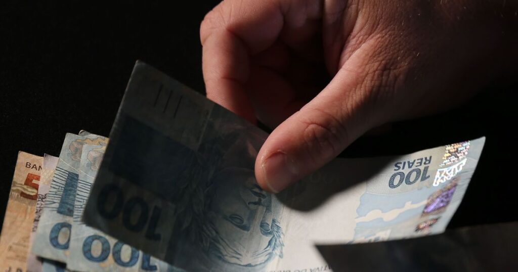 o-que-acontece-com-fundos-de-investimento-apos-liquidacao-da-reag?-entenda