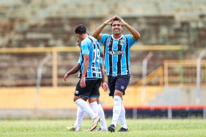 gremio-vence-ceara-e-e-o-primeiro-time-na-semifinal-da-copinha