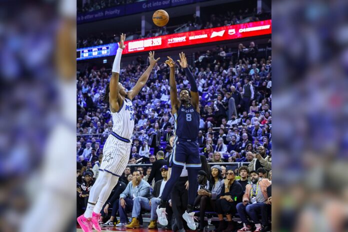 torcedor-protesta-antes-de-jogo-na-nba:-“deixem-a-groenlandia-em-paz”