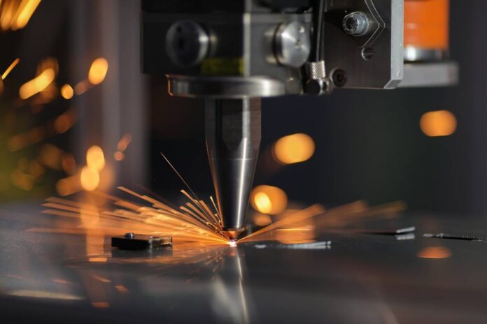 cni:-faturamento-da-industria-sobe-1,2%-em-novembro,-mas-emprego-recua