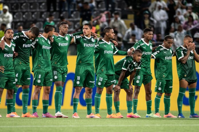 diretor-do-palmeiras-critica-eliminacao-na-copinha:-“sem-desculpinhas”