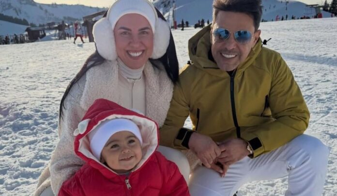 zeze-e-graciele-postam-fotos-da-1a-viagem-internacional-da-filha-clara