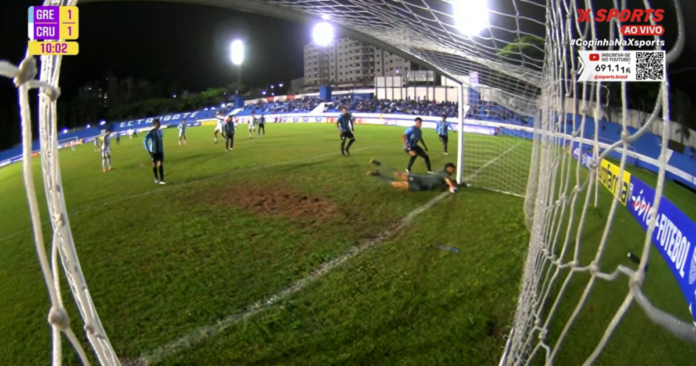 nao-entrou?-gol-do-cruzeiro-na-copinha-causa-polemica