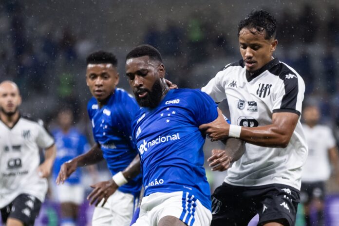 mineiro:-democrata-surpreende-e-vence-cruzeiro-na-estreia-de-gerson