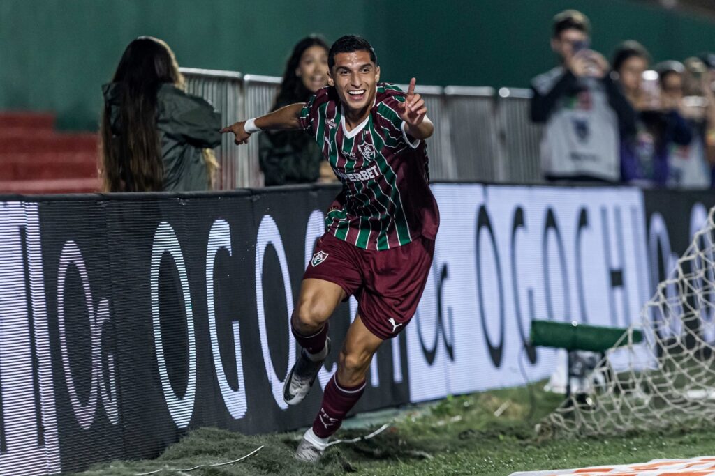 serna-marca-duas-vezes-e-fluminense-derrota-o-nova-iguacu-pelo-carioca