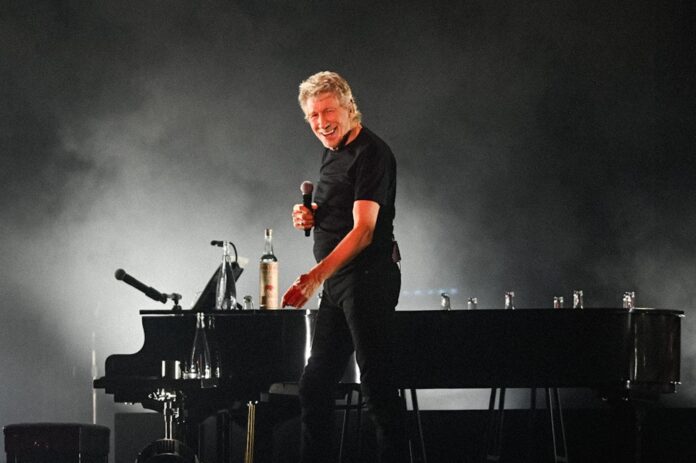 roger-waters-diz-que-teme-ser-morto-por-opinioes-contrarias-a-trump