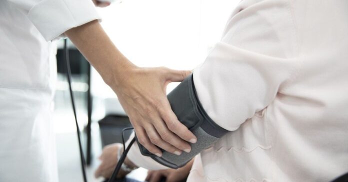 dor-de-cabeca-nao-e-sintoma-de-hipertensao,-dizem-medicos-a-dr.-kalil