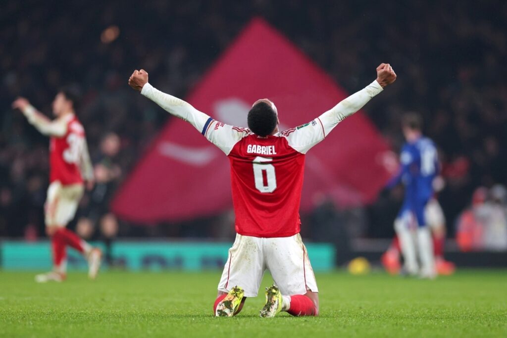 classificacao-na-copa-da-liga-encerra-jejum-do-arsenal;-entenda