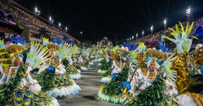 niteroi,-mocidade,-mangueira-e-tijuca-fazem-2a-ensaio-na-sapucai