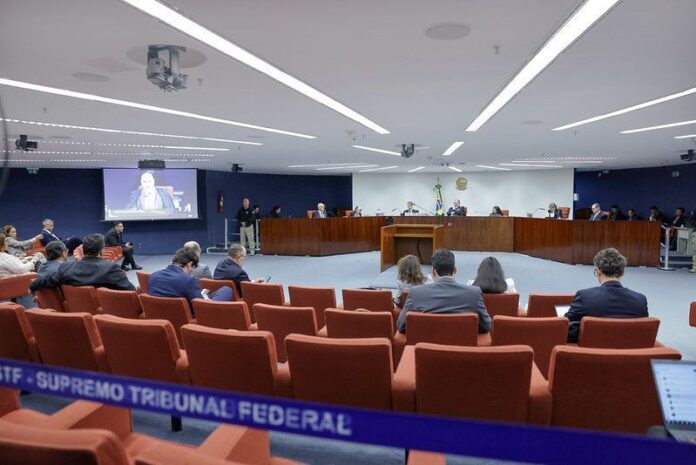 com-voto-de-nunes-marques,-stf-define-caixa-dois-como-crime-e-improbidade