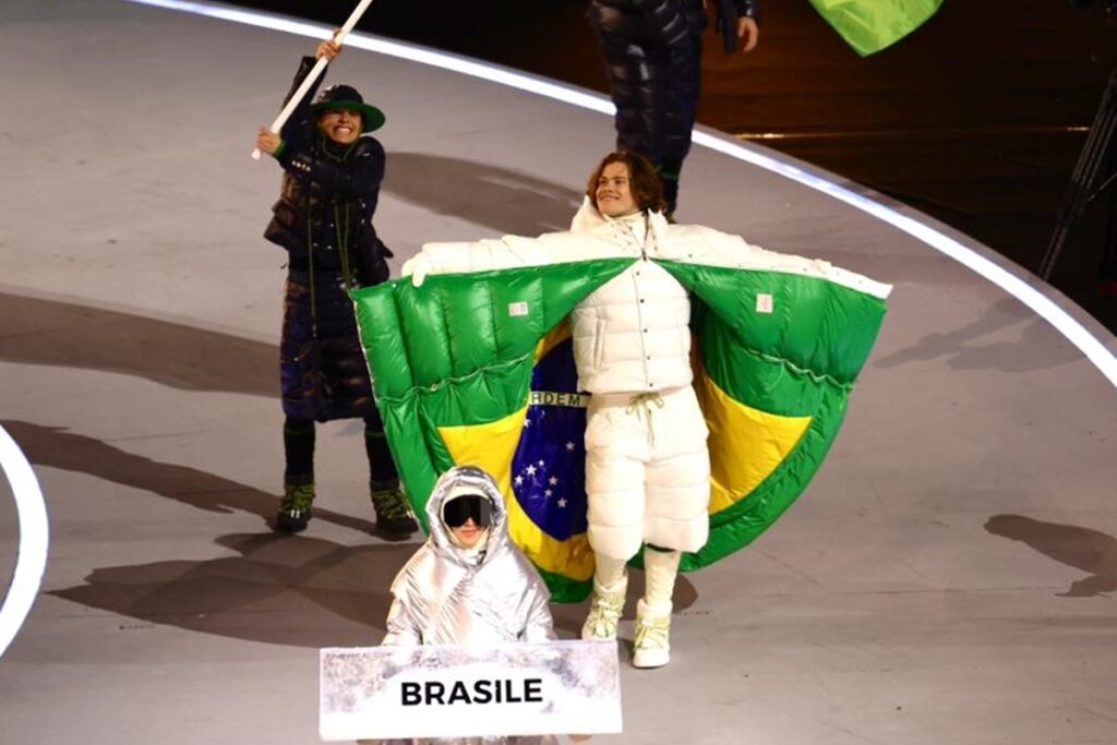 jogos-de-inverno:-lucas-pinheiro-e-rebeca-andrade-brilham-em-abertura