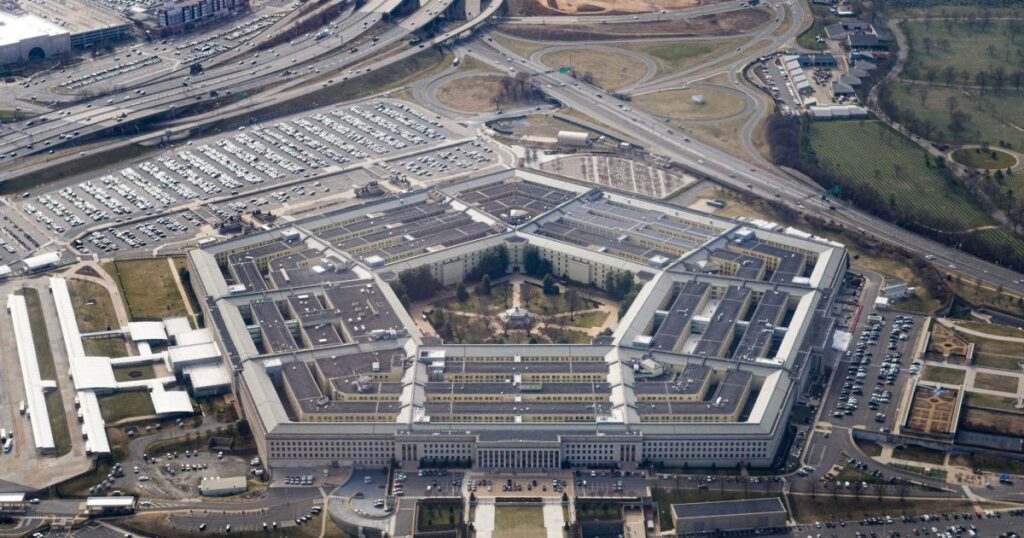 pentagono-ira-romper-lacos-academicos-com-a-universidade-de-harvard