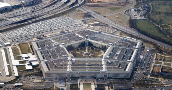 pentagono-ira-romper-lacos-academicos-com-a-universidade-de-harvard