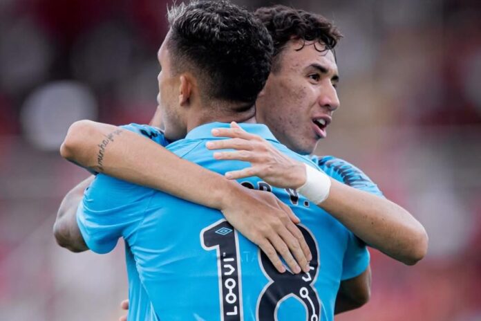 santos-vence-noroeste,-se-afasta-do-z2-e-entra-na-briga-pelo-g8