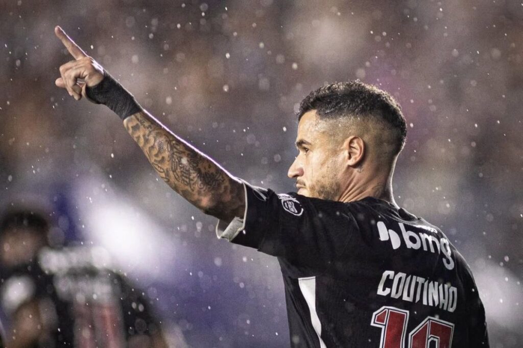 com-brenner-e-coutinho,-vasco-vence-botafogo-no-classico-da-amizade