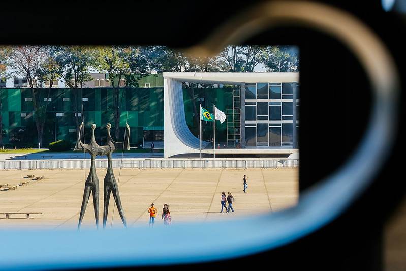 populacao-ve-“jogo-sujo”-no-presidencialismo-multipartidario,-diz-professor