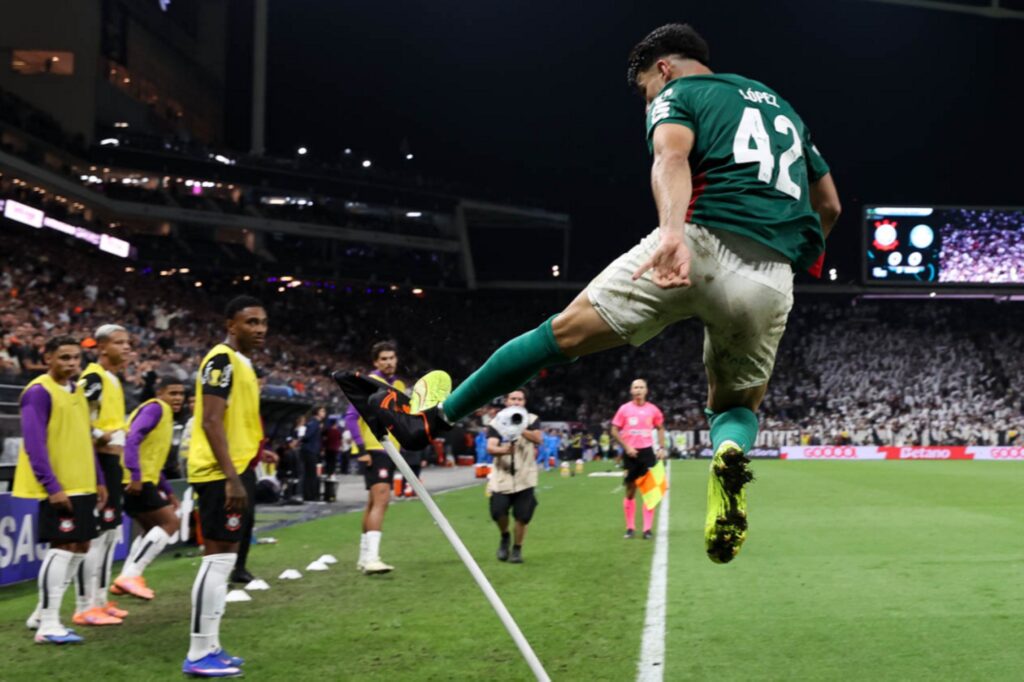 palmeiras-se-isola-como-visitante-com-mais-vitorias-na-neo-quimica