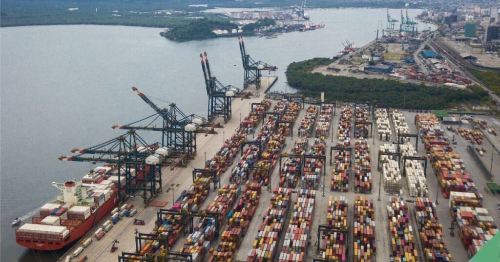 ministerio-adia-novamente-leilao-do-megaterminal-de-conteineres-em-santos