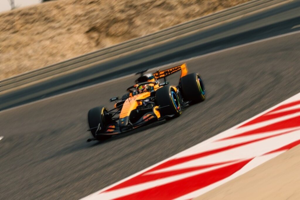 f1:-lando-norris-lidera-primeiro-dia-de-pre-temporada-no-bahrein