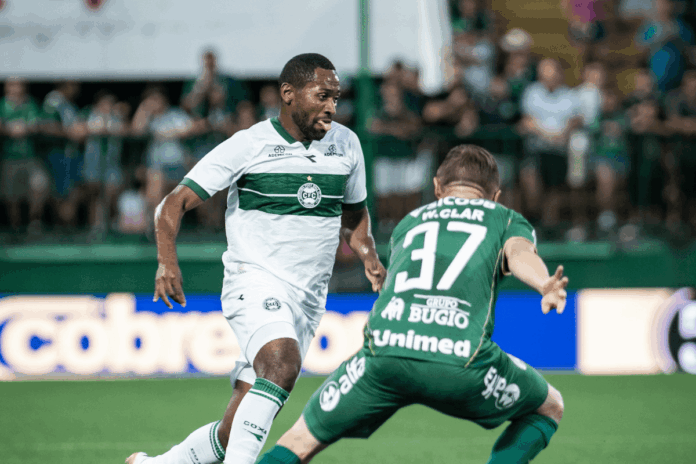 brasileirao:-veja-os-melhores-momentos-de-chapecoense-3-x-3-coritiba