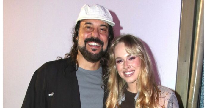 recem-casados,-gabriel-o-pensador-e-esposa-curtem-carnaval-no-rio