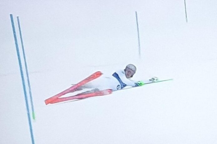 slalom:-lucas-pinheiro-e-outros-favoritos-cairam-na-primeira-descida