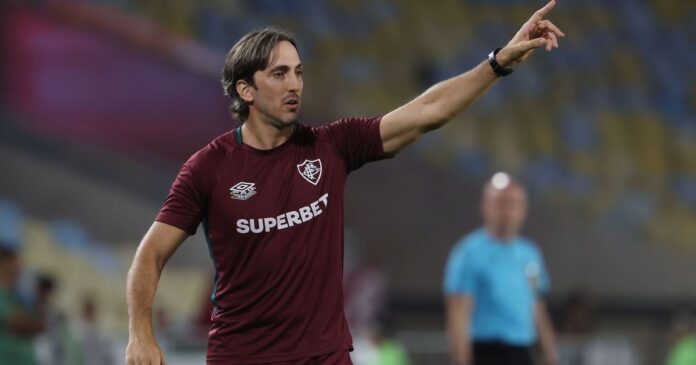 zubeldia-fala-como-usar-savarino-no-fluminense-e-diz-situacao-de-lesionados