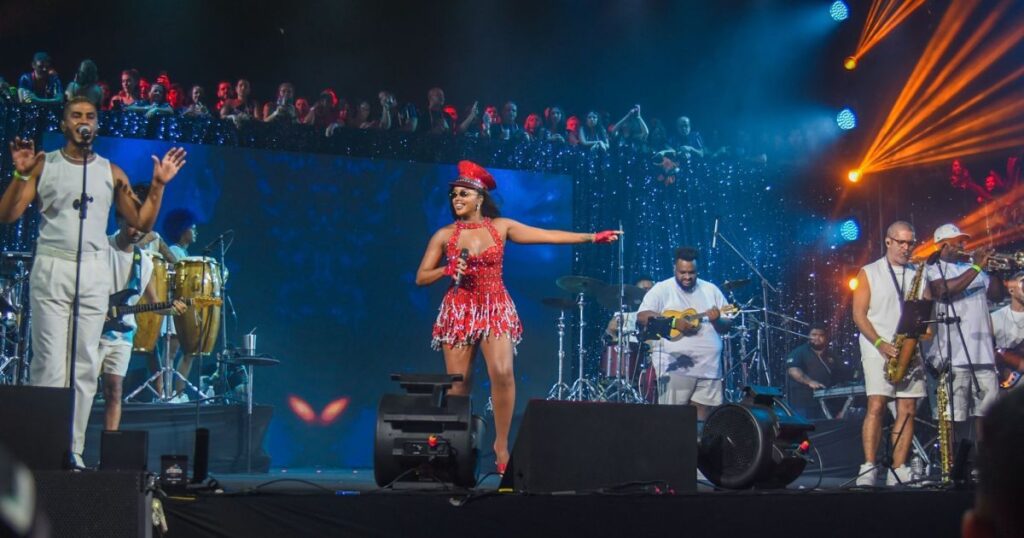 carnaval-2026:-o-que-tem-nos-camarotes-e-espacos-premium-dos-sambodromos