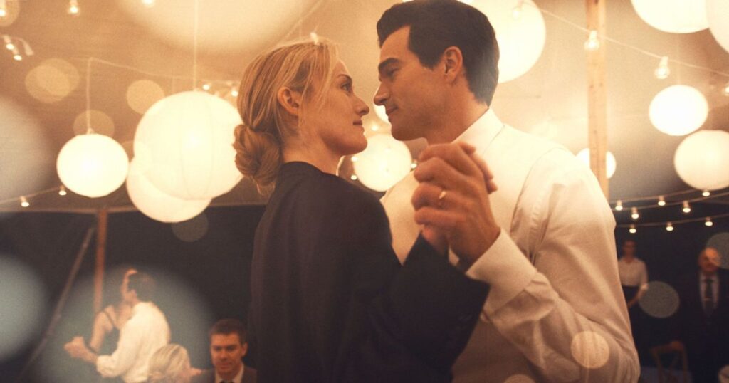 “love-story”:-do-que-se-trata-a-serie-de-kennedy-jr.-e-bessette?