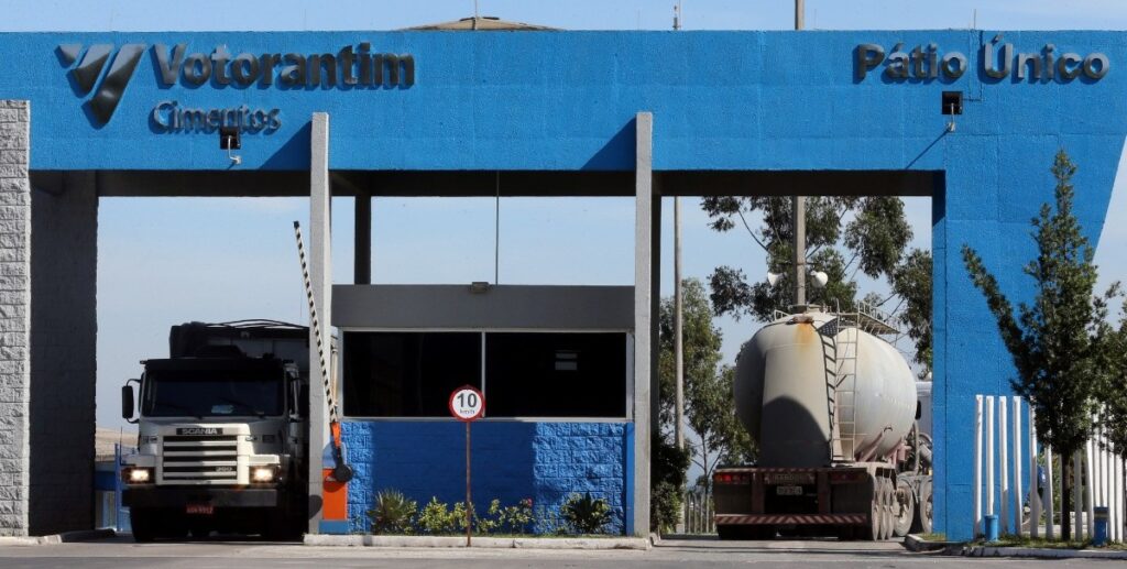 votorantim-cimentos-e-auren-energia-fecham-contrato-de-aquisicao-de-energia