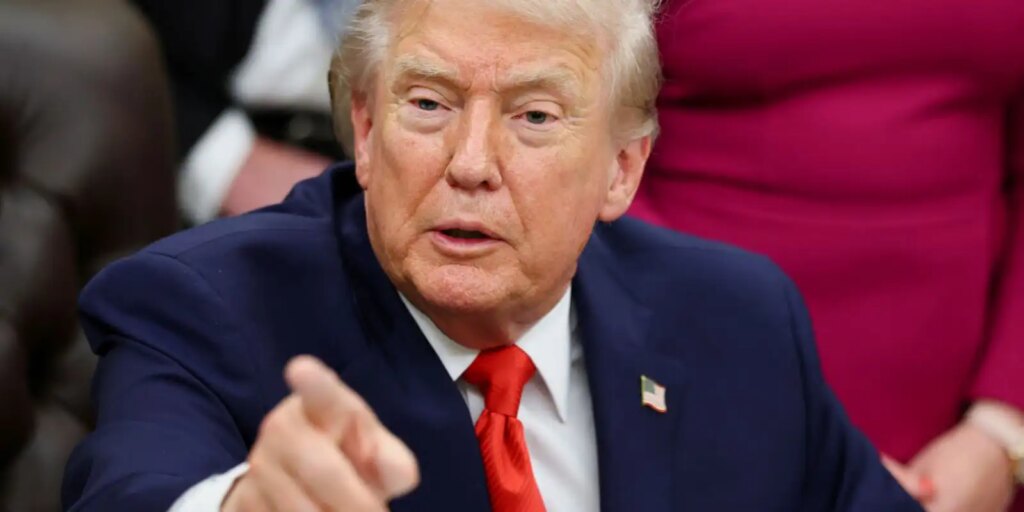 donald-trump-preside-primeira-reuniao-do-conselho-da-paz