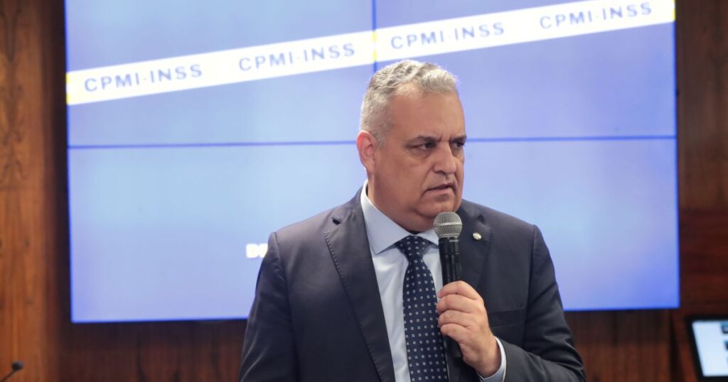 relator:-cpmi-do-inss-nao-vai-ignorar-suposta-compra-de-figuras-por-vorcaro