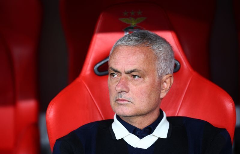 mourinho,-do-benfica,-recusa-resposta-sobre-polemica-com-vini-jr.