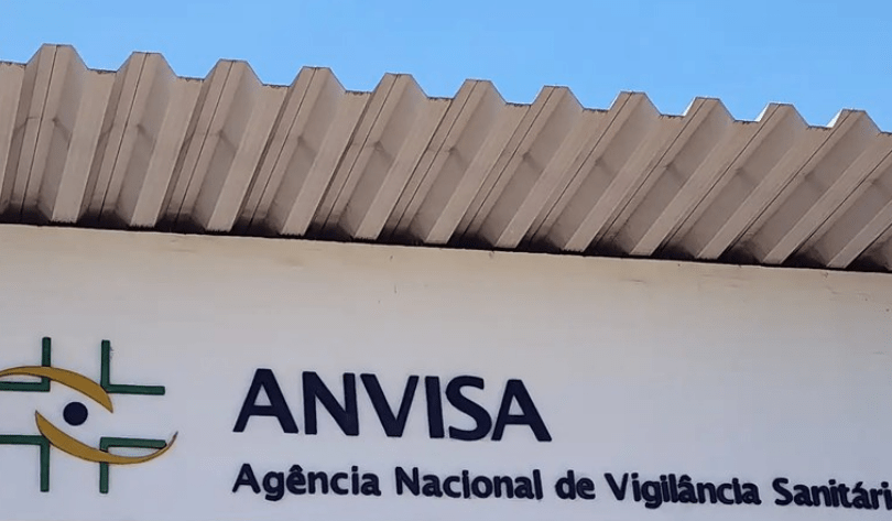anvisa-determina-recolhimento-de-lote-de-antibiotico-apos-troca-de-frascos