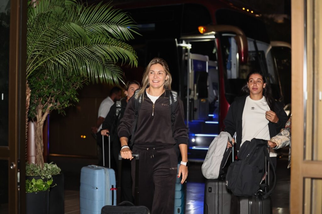 selecao-brasileira-feminina-se-apresenta-para-amistosos-na-costa-rica