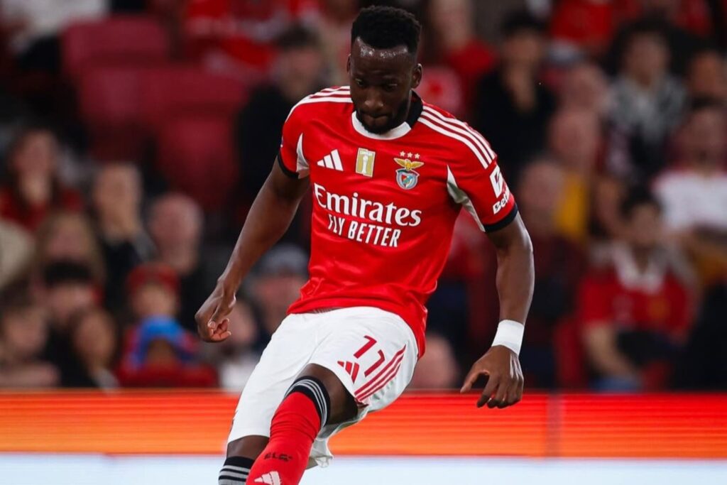 “nao-posso-aceitar”,-diz-jogador-do-benfica-sobre-caso-vini-jr.